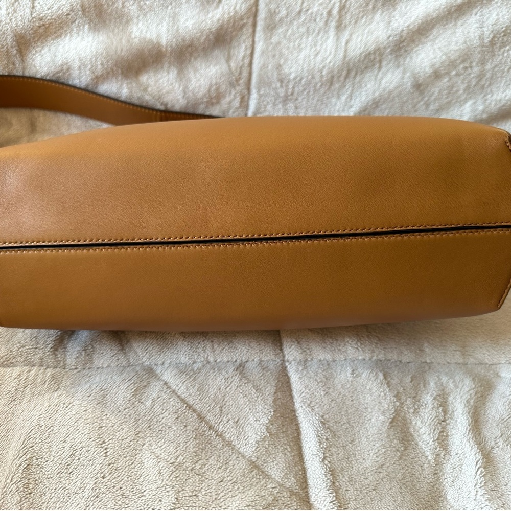 💯 Authentic Medium Fendi First bag - Picture 6 of 10
